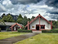 Versammlungshaus der Maori in Te Puia &ndash; &copy; Simone Willner (Eberhardt TRAVEL)