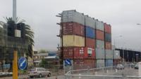 0157 Christchurch - Eine Fassade wird mit Containern abgestützt