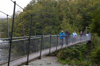 Hängebrücke bei den Blue Pools