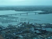 Auckland - Skytower - Hafen Brücke