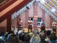 Rotorua - Te Puia - Maorikonzert