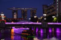 Singapur - beleuchtete Brücken