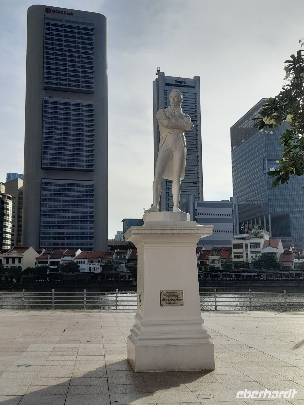 Raffles Monument