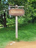 7-002 Zu Besuch bei den Hobbits