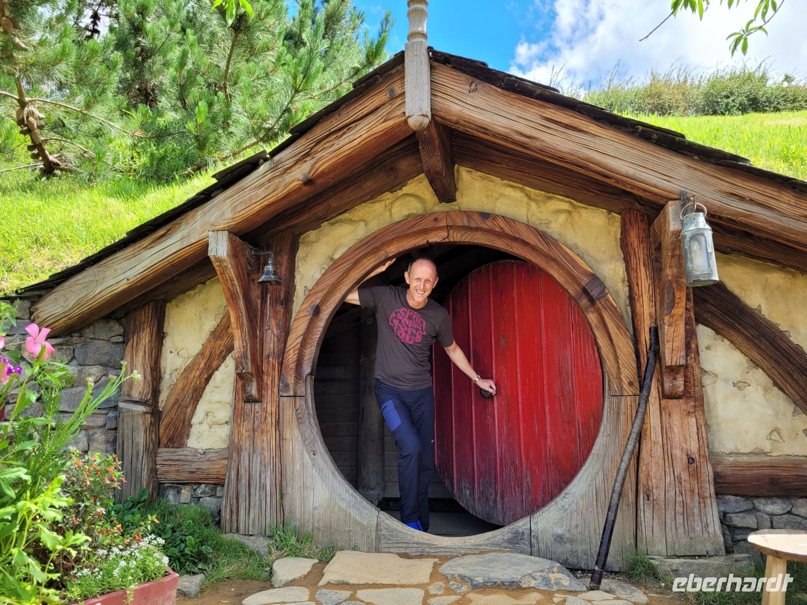 7-005  Zu Besuch bei den Hobbits