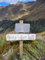 15-001b Queenstown - ich weiß nicht, was an der Kraxelei luxuriös ist :-)