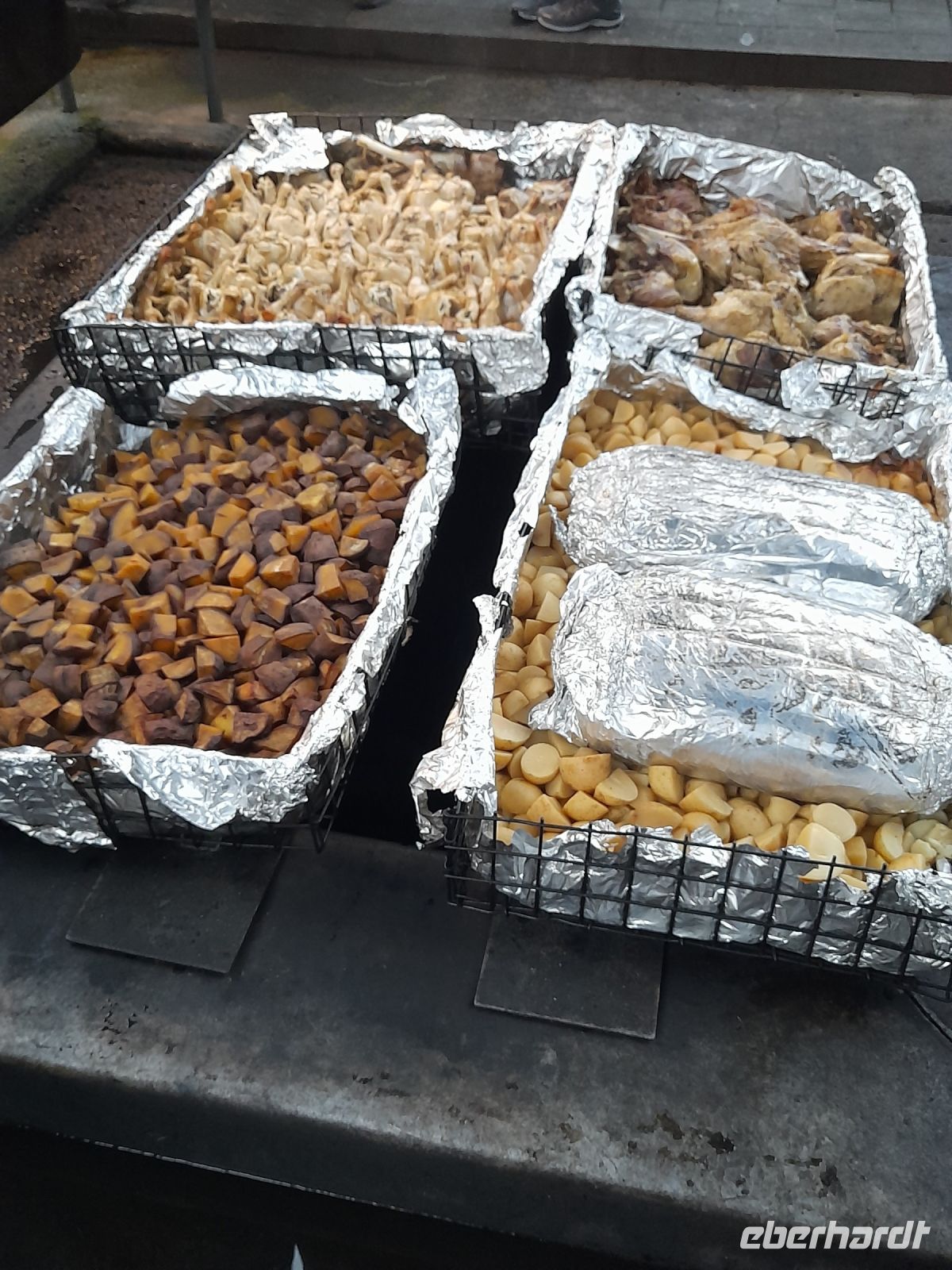 Abendessen aus dem Hangi