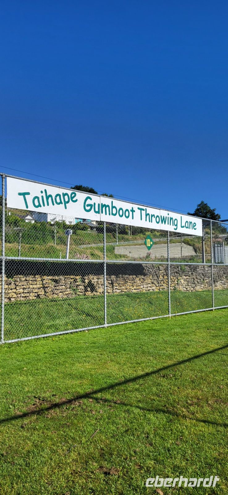 154 Gummistiefelweitwurf