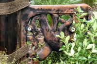 Augen blicken Dich an!