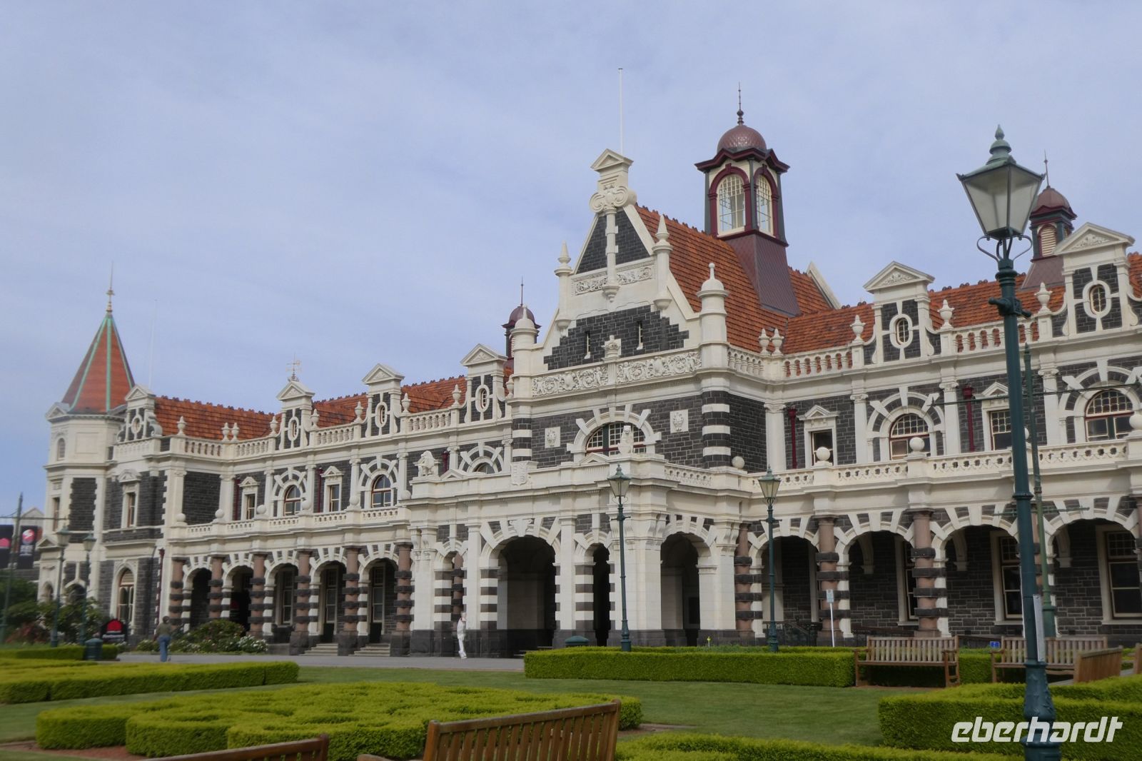 Willkommen am Bahnhof von Dunedin