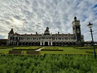 15. Reisetag – Von Dunedin zum Milford Sound – Stopp am Bahnhof von Dunedin