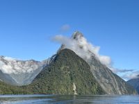 16. Reisetag – Vom Milford Sound nach Queenstown – Milford Sound am Morgen – Mitre Peak