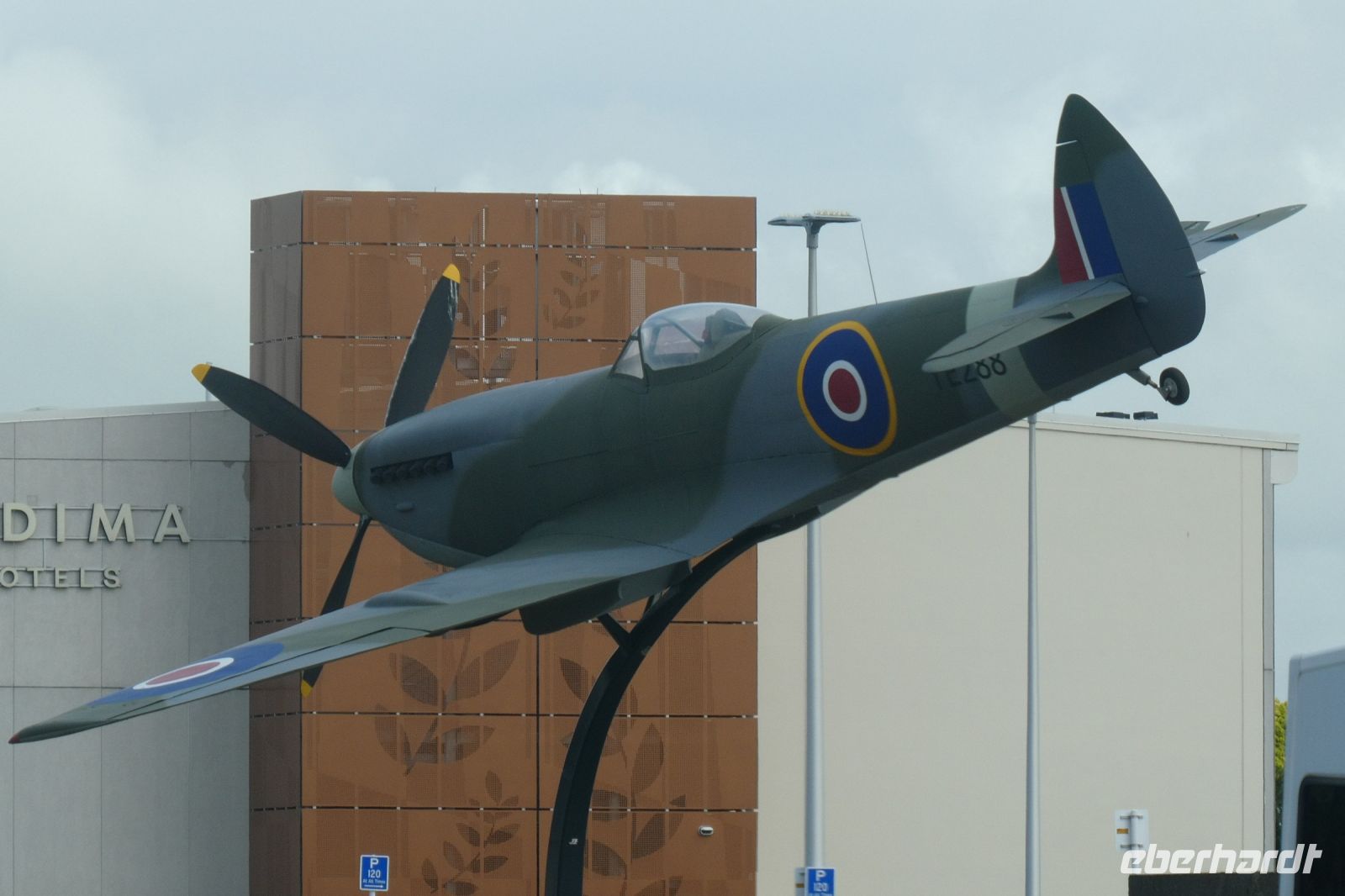 nicht unser Flugzeug