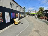 19. Reisetag – Vom Fox-Gletscher nach Greymouth – Aufenthalt in Hokitika – Kunstwerke auf dem Weg zum Strand