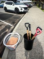 Equipment für den Hot Water Beach