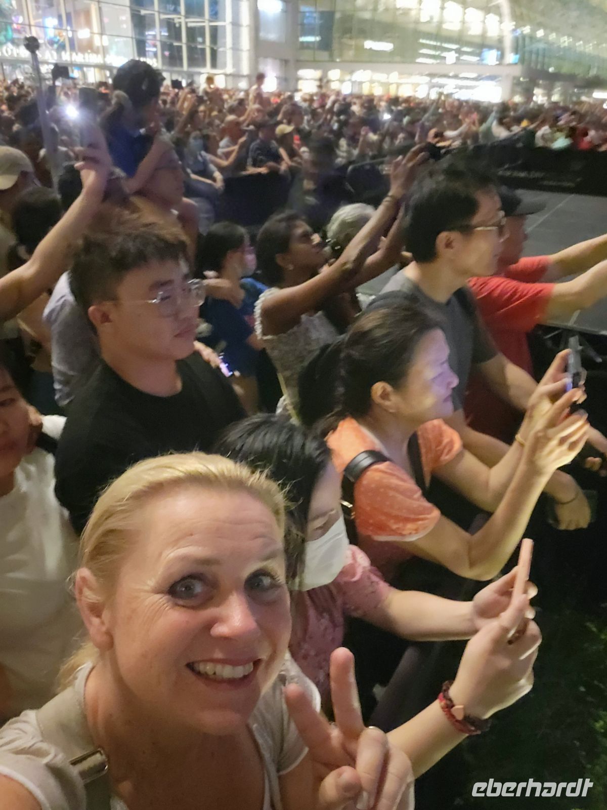 04 wir sind nicht alleine