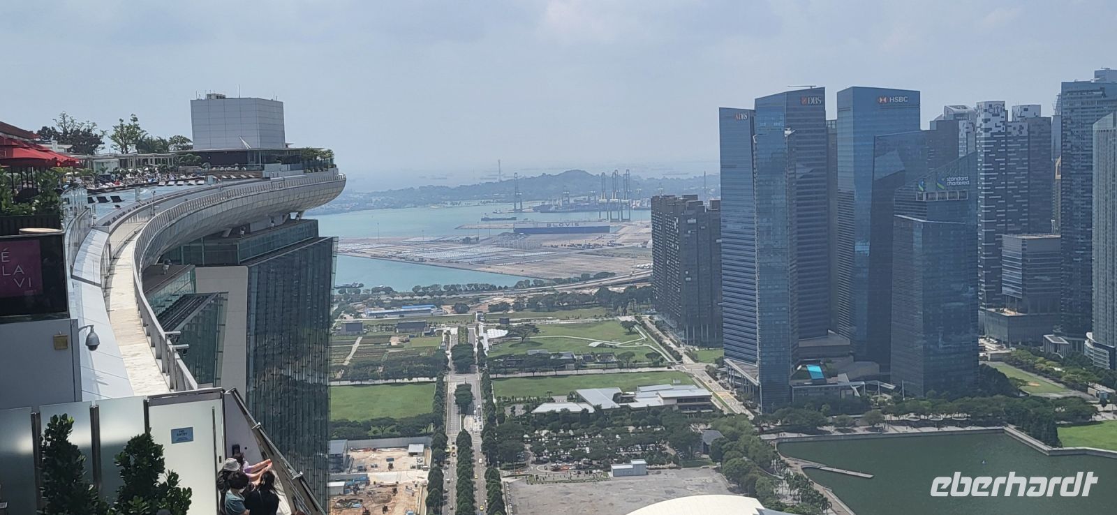16 Infinity Pool Marina Bay Sands