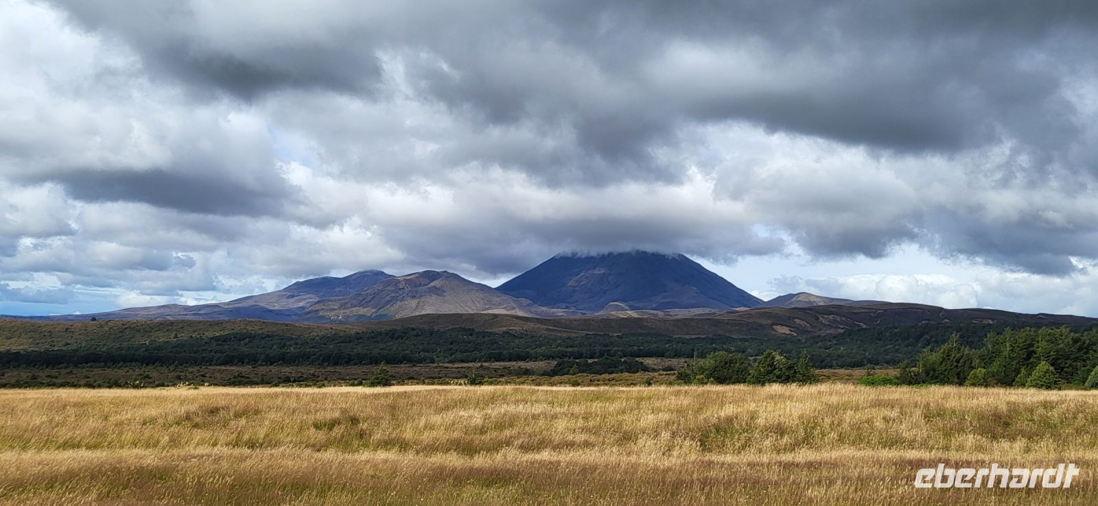136 Blick auf Vulkanlandschaft im Tongariro NP