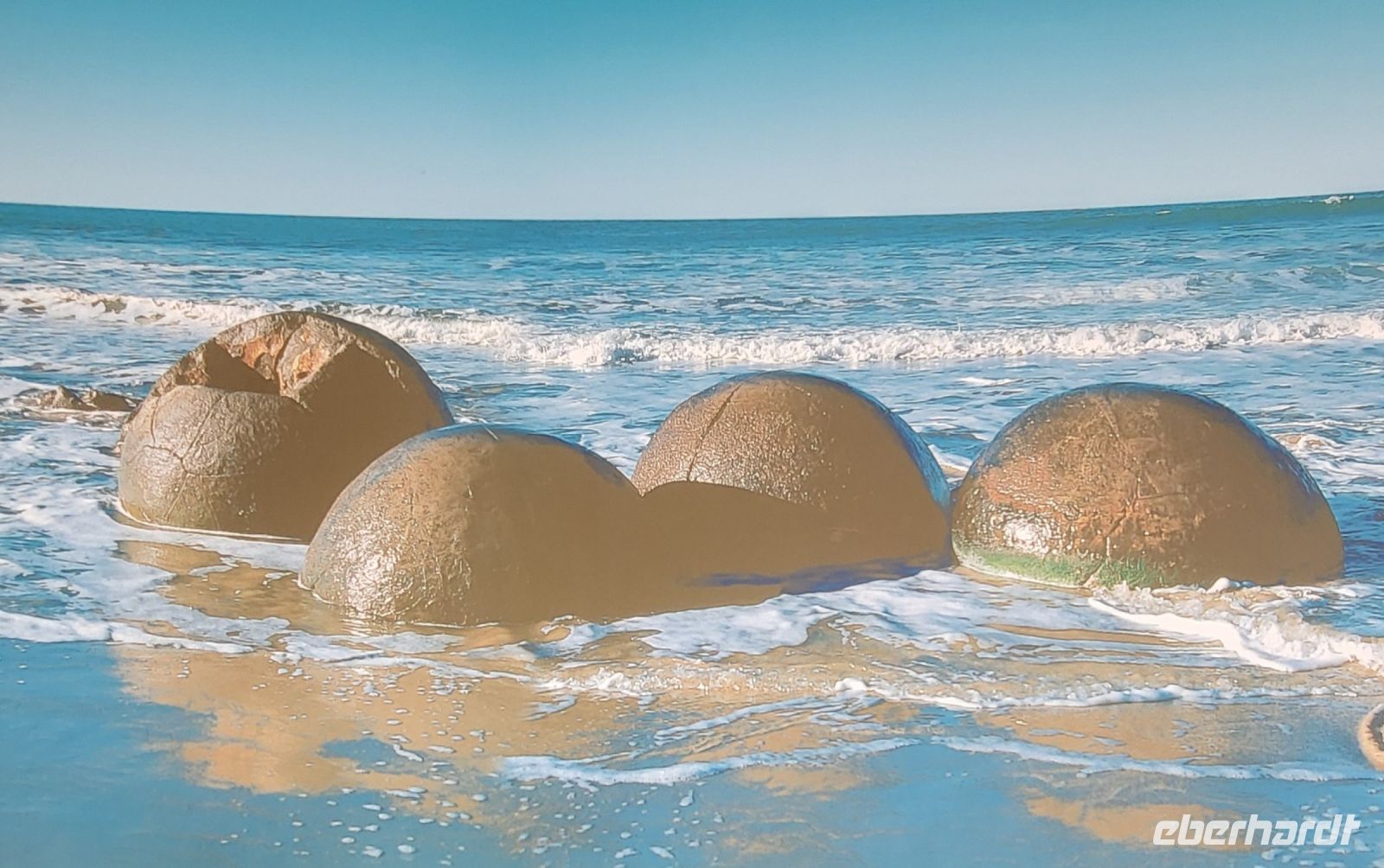 181 Moeraki Boulders