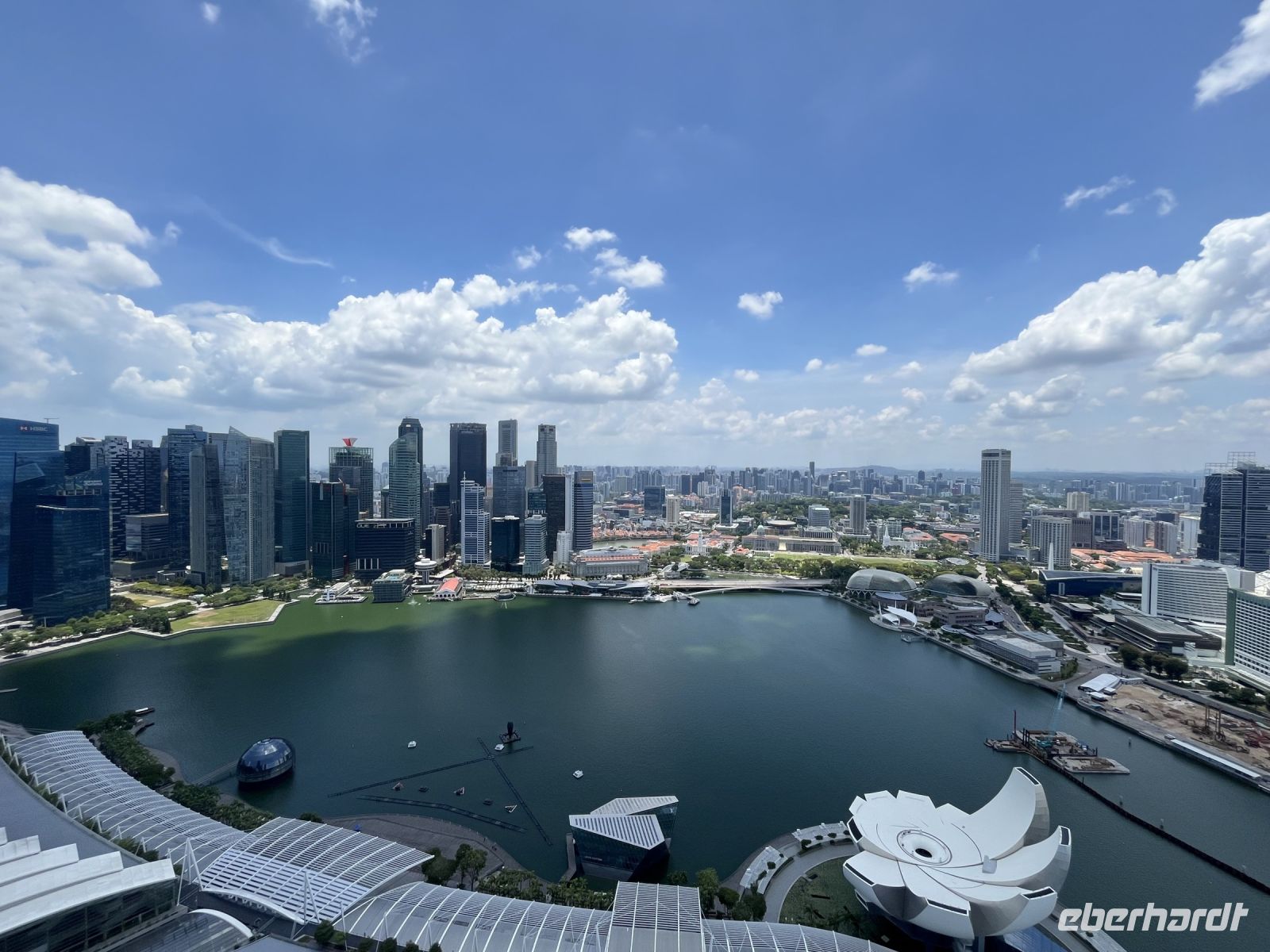 Ausblick von der Aussichtsplattform des Marina Bay Sands