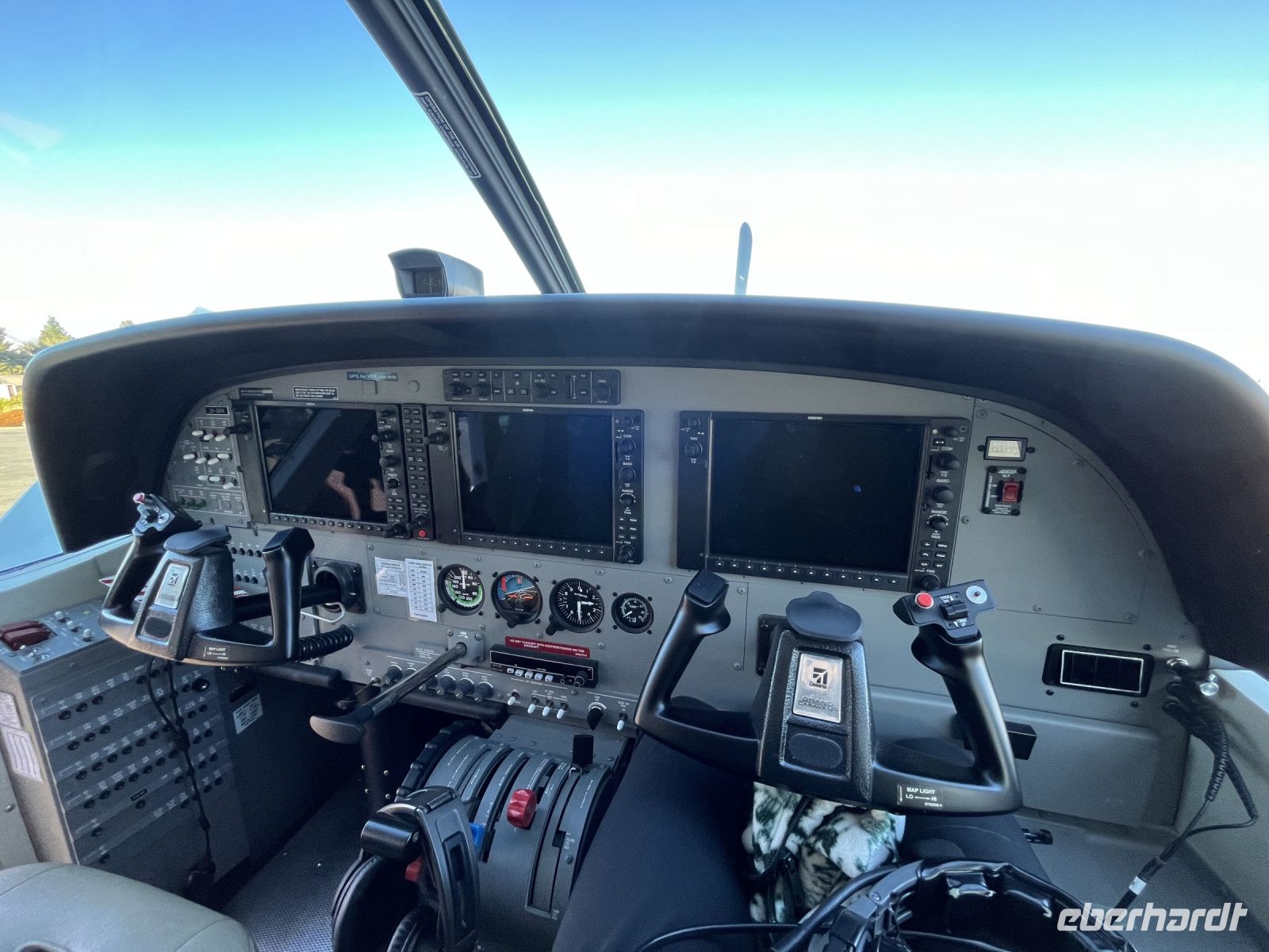 Cockpit des Flugzeuges
