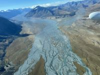 Blick auf die Flussmündung vom Lake Tekapo