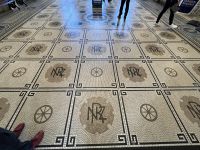 Mosaik im Bahnhof von Dunedin