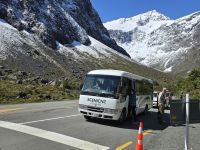 Warten vor der Einfahrt in Homer Tunel