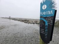 Küste bei Regen in Hokitika