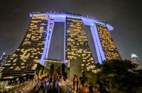 Das berühmte Marina Bay Sands Hotel in Singapur mit seiner charakteristischen Architektur
