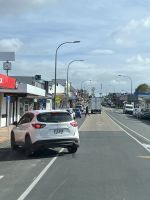 Typische Straße Neuseelands