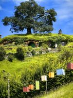 Dieser Baum ist aus Silikon, Beton und Gummi gefertigt worden, alle Blätter wurden handbemalt