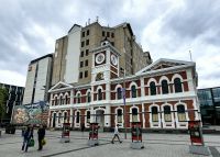 Cathedral Square mit dem alten Postoffice in Christchurch