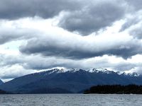 Zu viele Wolken, aber der Schnee auf den Gipfeln ist zu sehen, Lake Wanaka