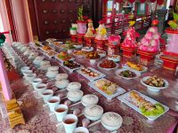 Opfergaben im Buddha Temple 