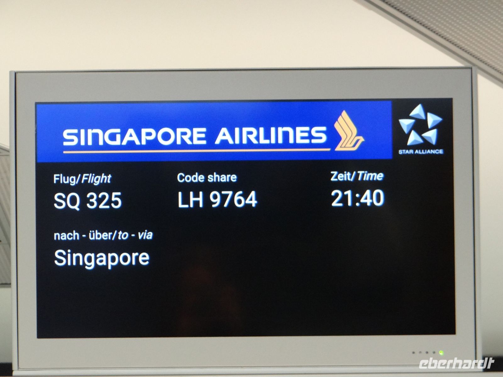 Wenn wir durch dieses Gate treten, geht die große Reise los.