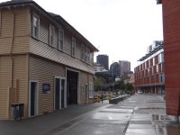 Wellington, links ein früheres Hafengebäude, als der Umschlag noch überschaubar war.