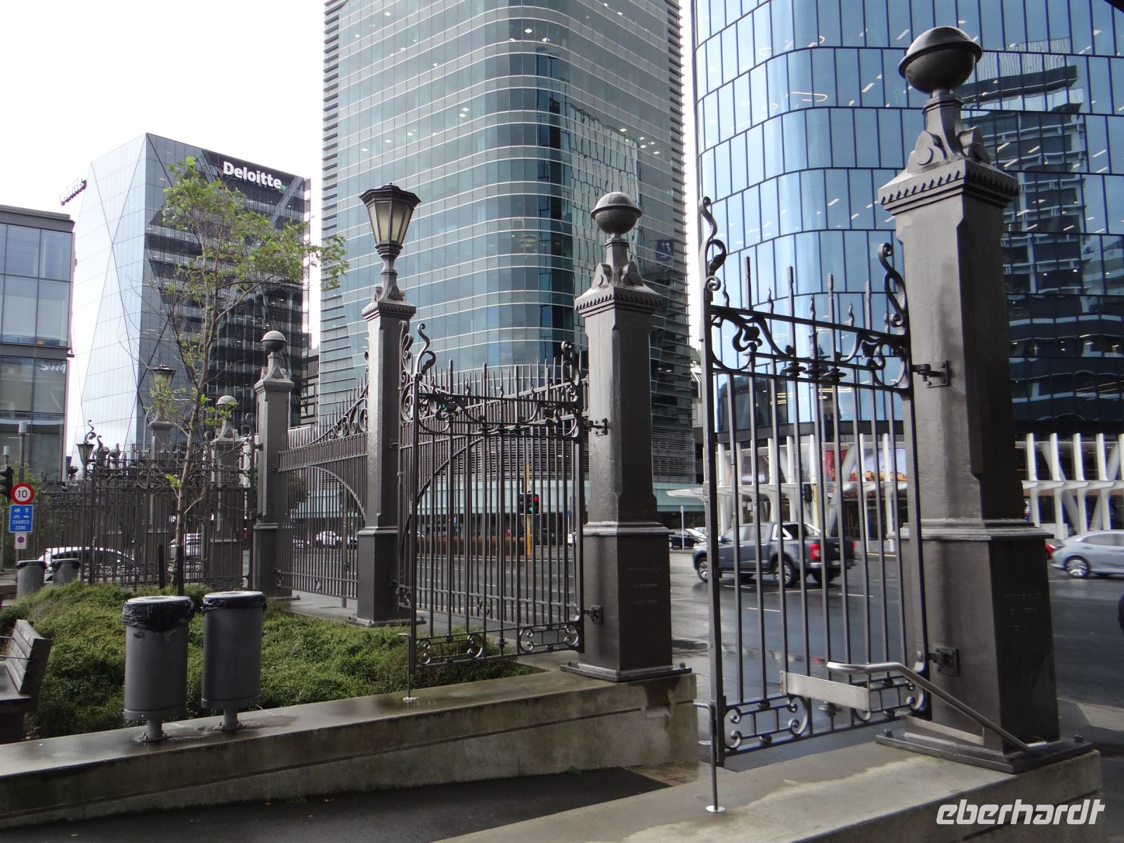 Wellington, die kunstvolle Schmiedearbeit um den Hafen herum ist erhalten geblieben.