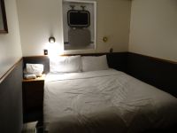 Milford Mariner, die Kajüte ist klein und mein. 