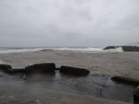 Greymouth, der Fluß drängt raus, das Meer rein. So hatte der Hafen keine Zukunft. 