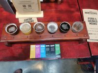 Greymouth, bei Regen gibt es einen Trost: Bierprobe in Monteith's Brewery.