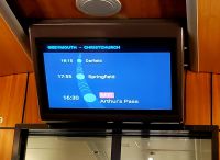 Große Neuseeland Rundreise: Im Transalpinen Zug nach Christchurch. 