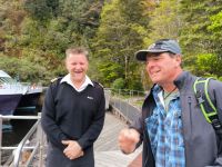 Käpt'n und Guide, beide gut gelaunt