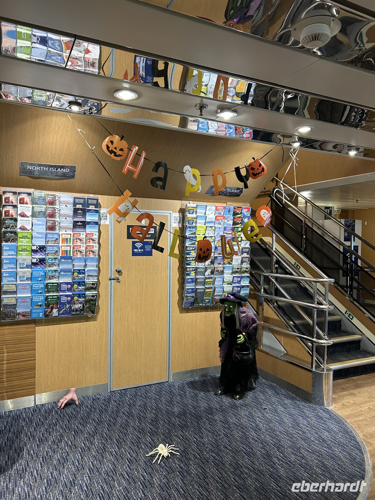 Interislander Fähre Halloween