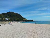 Strand von Tauranga mit Mount Maunganui &ndash; &copy; Monika Cortese (Eberhardt TRAVEL)
