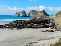 Wharariki Beach &ndash; &copy; Monika Cortese (Eberhardt TRAVEL)