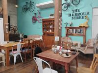 Hübsche Cafés im altem Hafenviertel von Oamaru  &ndash; &copy; Monika Cortese (Eberhardt TRAVEL)