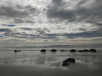 Moeraki Boulders &ndash; &copy; Monika Cortese (Eberhardt TRAVEL)