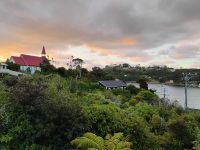 Morgenstimmung auf Stewart Island  &ndash; &copy; Monika Cortese (Eberhardt TRAVEL)