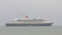 20260226_17 Queen Mary 2 vor Pahia.jpg &ndash; &copy; Michael Rass (Eberhardt TRAVEL)